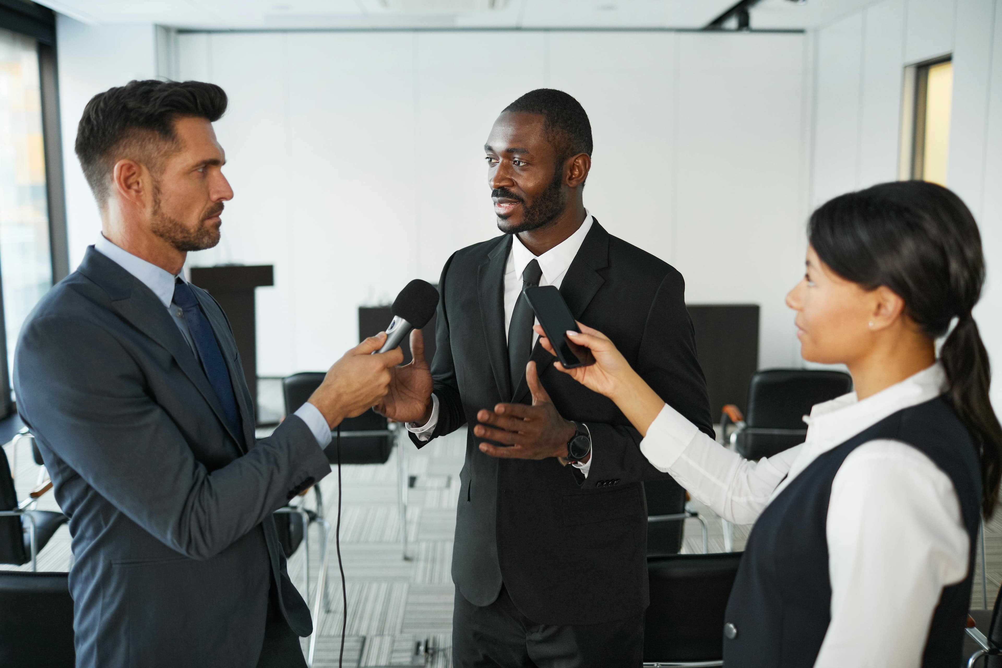 Why your communication has no impact and how to build a strategy that influences, engages, and transforms perception (Mango&Partners framework)